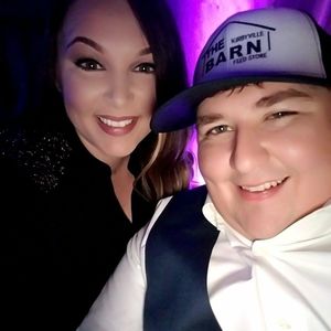 Meet your Posher, Cody-casey